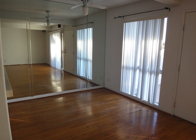 Building Photo - 177 Oval Rd