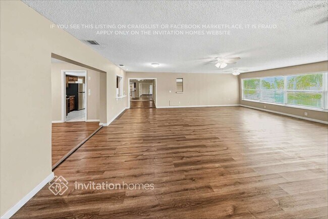 Foto del edificio - 11577 Pine St