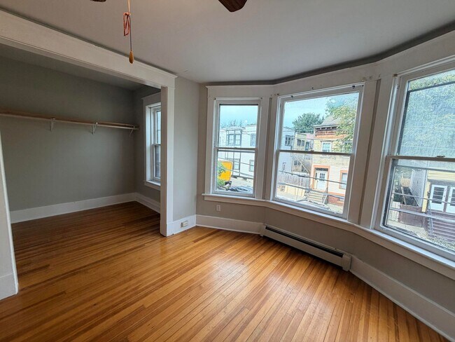 Building Photo - 212 Myrtle Ave