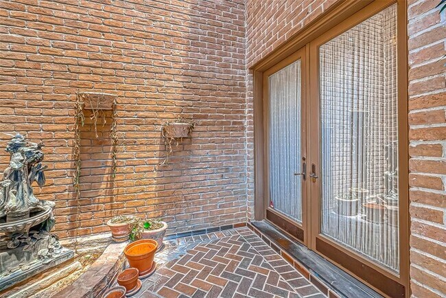 Foto del edificio - 1331 Bissonnet St