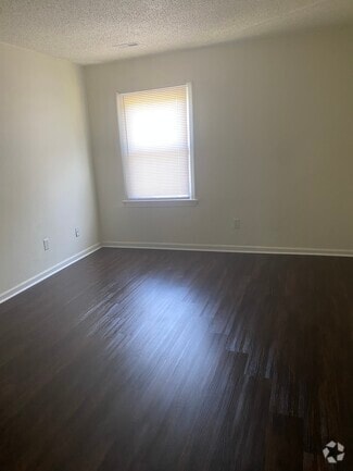 Building Photo - 3836 Nansemond Pky