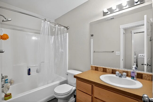 Foto del edificio - 12505 NE 24th St