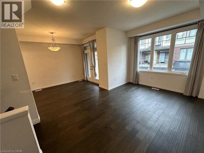 Building Photo - 16 Ritchie Ln