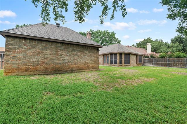 Building Photo - 3152 Almond Dr