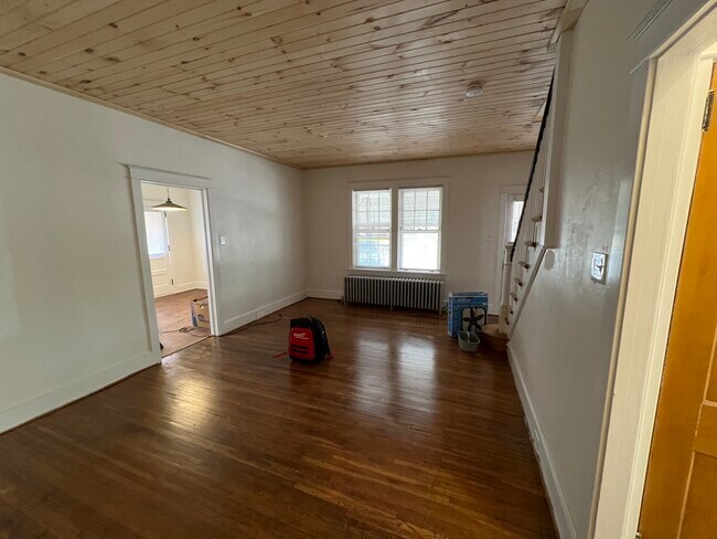 Sala de estar - 81 S Pearl St
