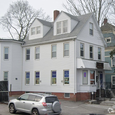 Building Photo - 220 Concord Ave