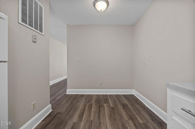 Building Photo - 204 W McNeill St