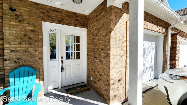 Building Photo - 2 br, 2.5 bath House - 2105 Avensong Ln Un...