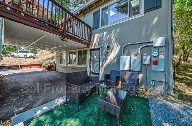 Building Photo - 20800 Locust Dr