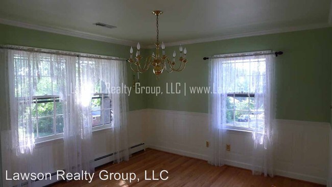 Building Photo - 5030 Cave Spring Ln
