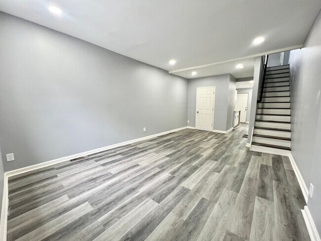 Foto del edificio - Anika Homes 3 Bedroom