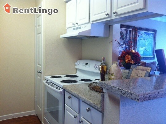 Primary Photo - 1307 Wilcrest Dr