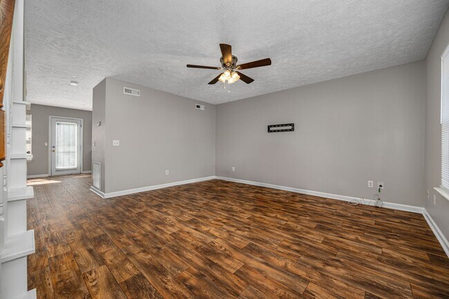 Foto del edificio - Hamlet Square Townhomes Unit 2410D