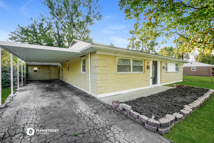 Primary Photo - 1330 S Yearling Rd