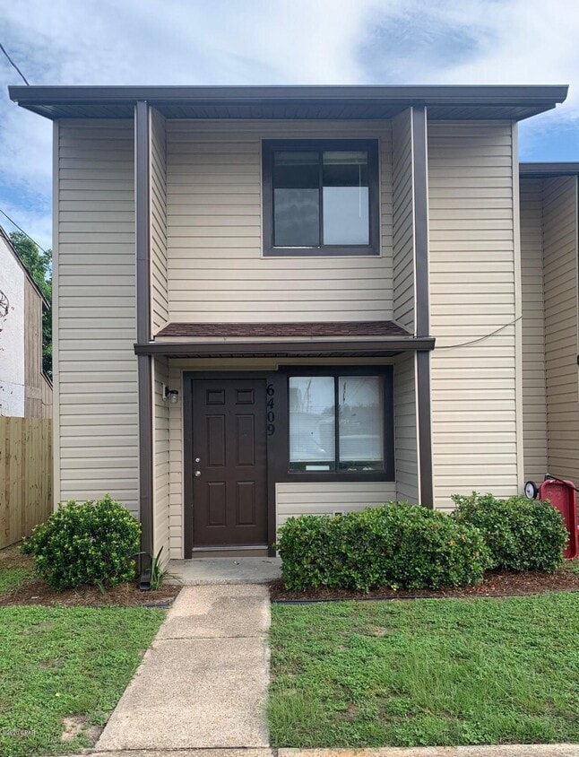 6409 Lenawee St, Panama City, FL 32404 Townhome Rentals in Panama