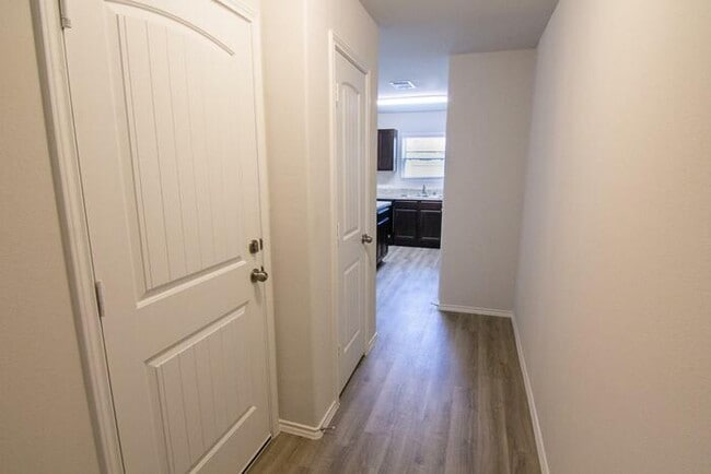 Building Photo - 2351 Applewhite Mdw