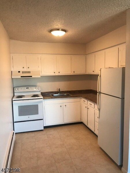 Building Photo - 156 US-46