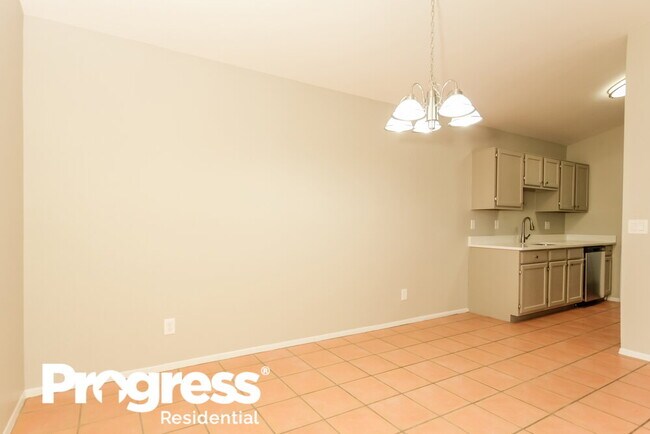 Building Photo - 11942 N 73rd Ave