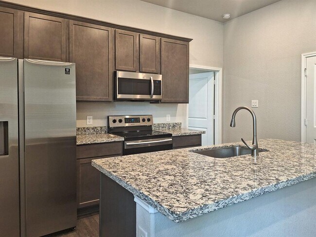 Foto del edificio - 11781 White Cedar St