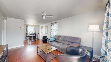 Building Photo - 7388 Oneida Dr