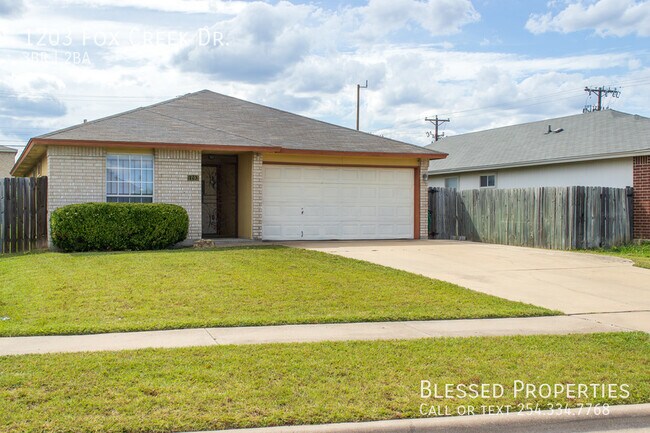 Building Photo - 1203 Fox Creek Dr