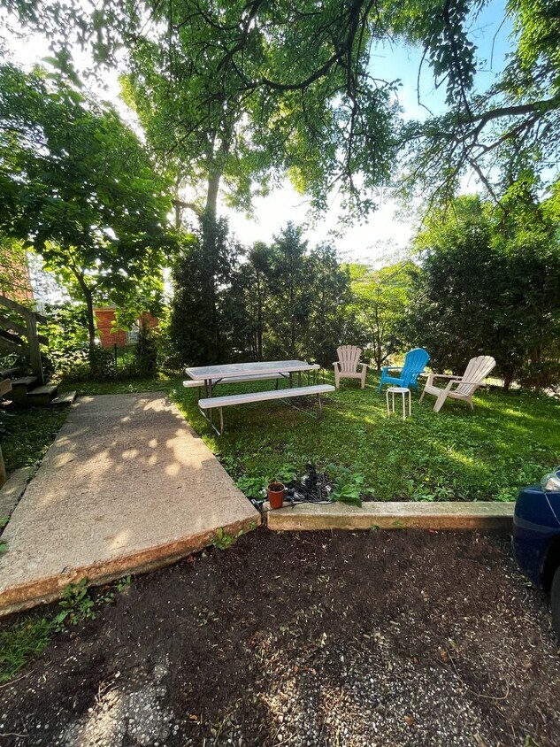 Foto del edificio - 413 W Liberty St