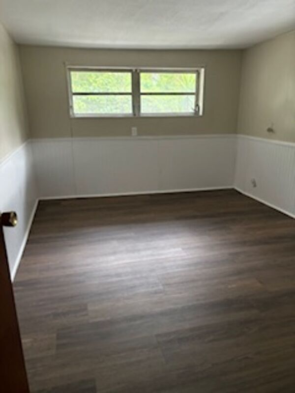 Foto del edificio - 1335 Lake Drive