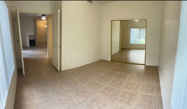 Building Photo - 11260 N 92nd St