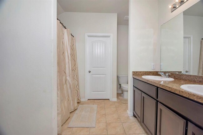 Building Photo - 945 Loftin St