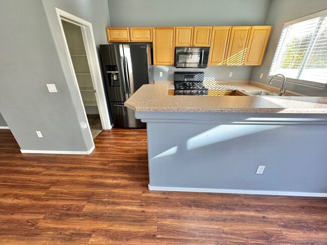 Building Photo - BRIGHT 2-BEDROOM CONDO IN SOUTHWEST LAS VEGAS CONDO