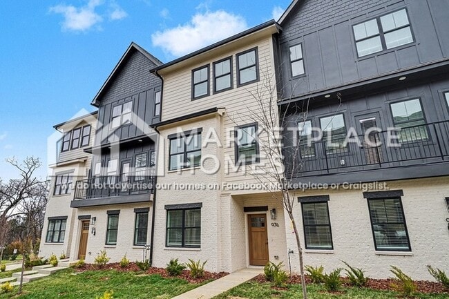 Building Photo - 974 Dozier Pl