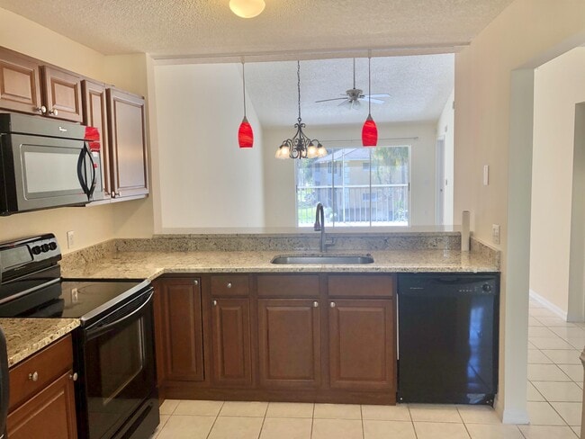 Foto del edificio - 5665 Whitaker Rd