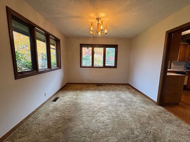 Foto del edificio - 21635 SW Elwert Rd