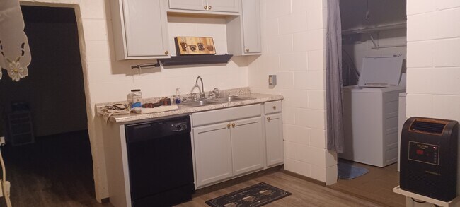 Dishwasher - 125 Red Fern Ln