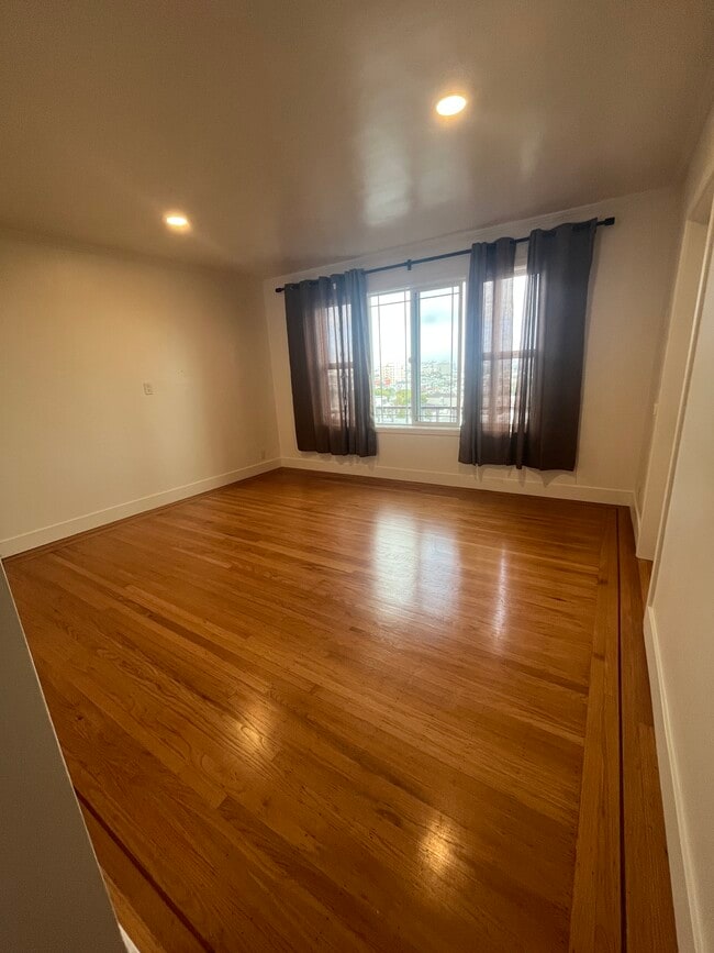 Building Photo - 139 Ripley St