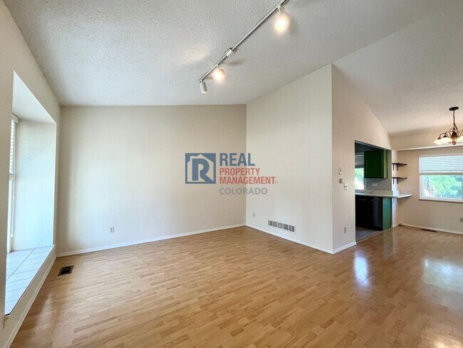 Foto del edificio - 10285 Quail St