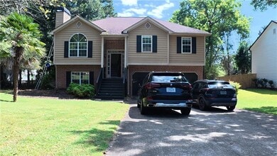 Building Photo - 2575 Overlake Dr