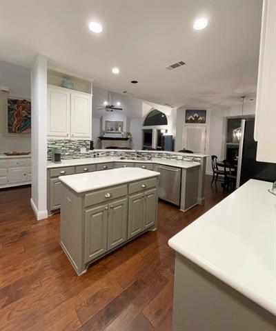 Foto del edificio - 3405 Brighton Ct