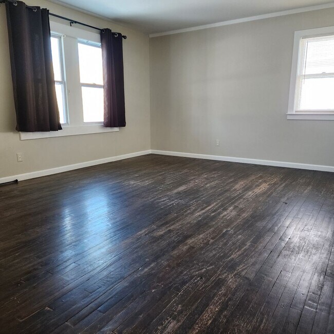 Foto del edificio - Cute 2 bed Warren with 1.5 car garage