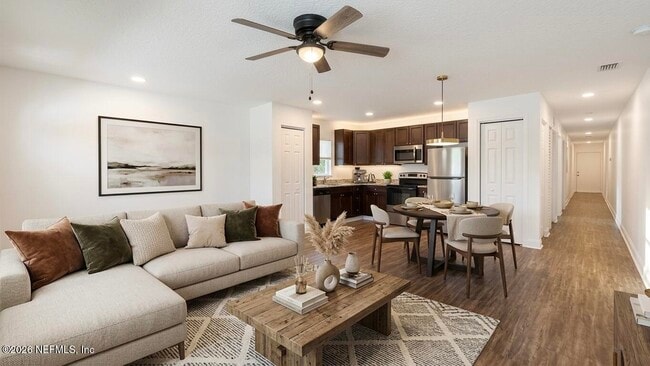 Foto del edificio - 1756 Lane Ave S