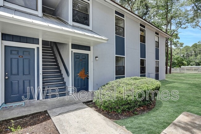 Building Photo - 10825 Key Haven Blvd