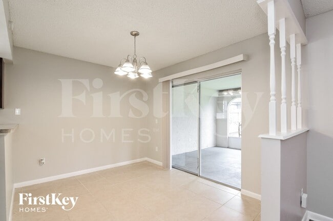 Foto del edificio - 4071 Forecast Dr