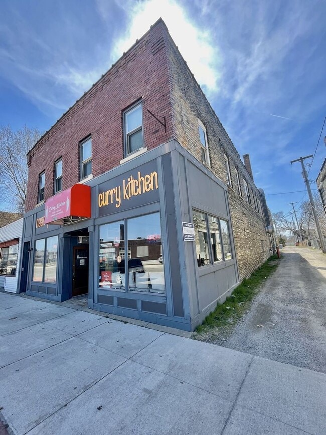 Building Photo - 1133 3rd St