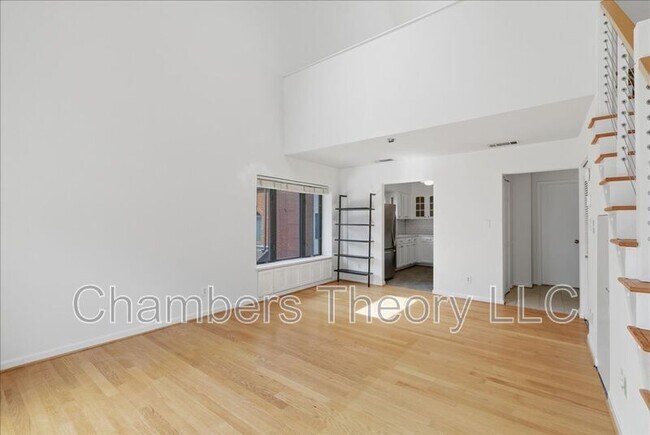 Foto del edificio - 1020 N Stafford St
