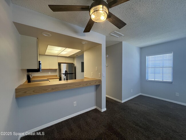 Building Photo - 3131 Sir Hamilton Cir
