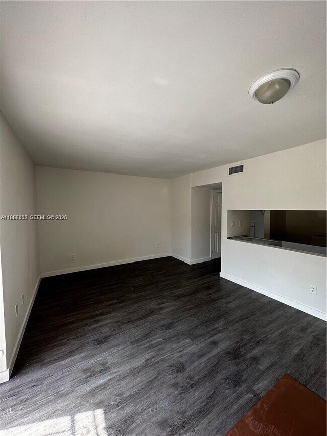 Foto del edificio - 2778 NW 196th Terrace
