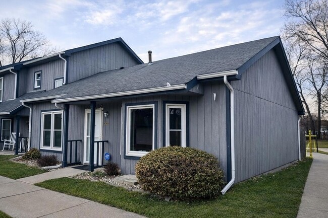 Building Photo - 6070 Pennsylvania Dr