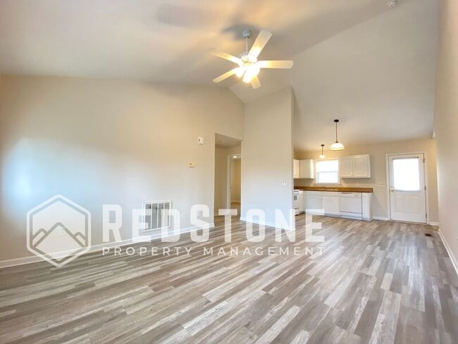 Building Photo - 3903 Johns Creek Dr