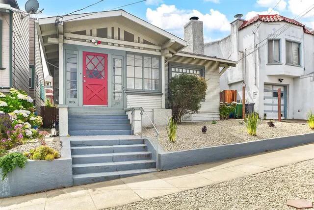 Foto principal - 1175 Naples St