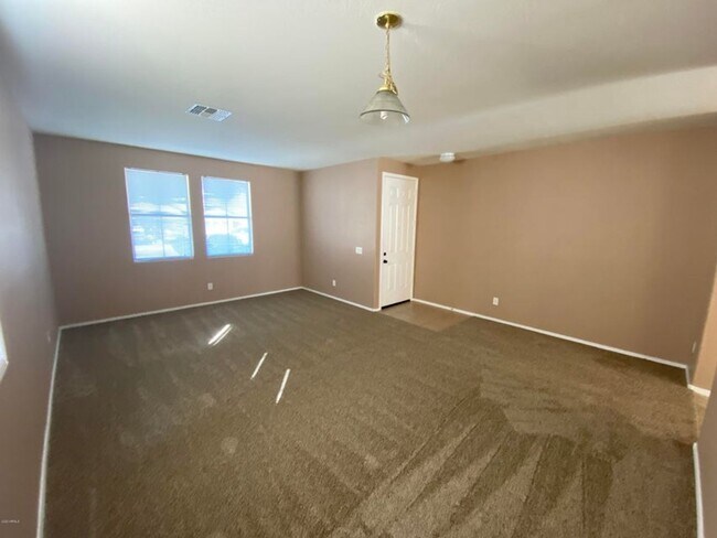 Building Photo - 4 bedroom home in Maricopa!
